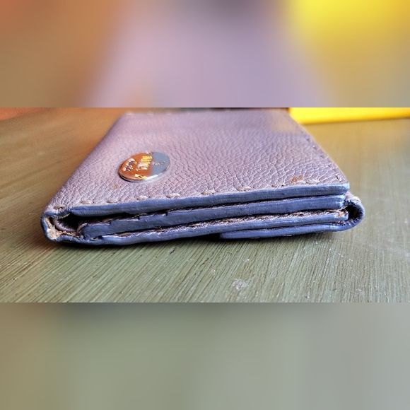 EUC Fendi Selleria Bifold Wallet Full Inclusion - Picture 7 of 13